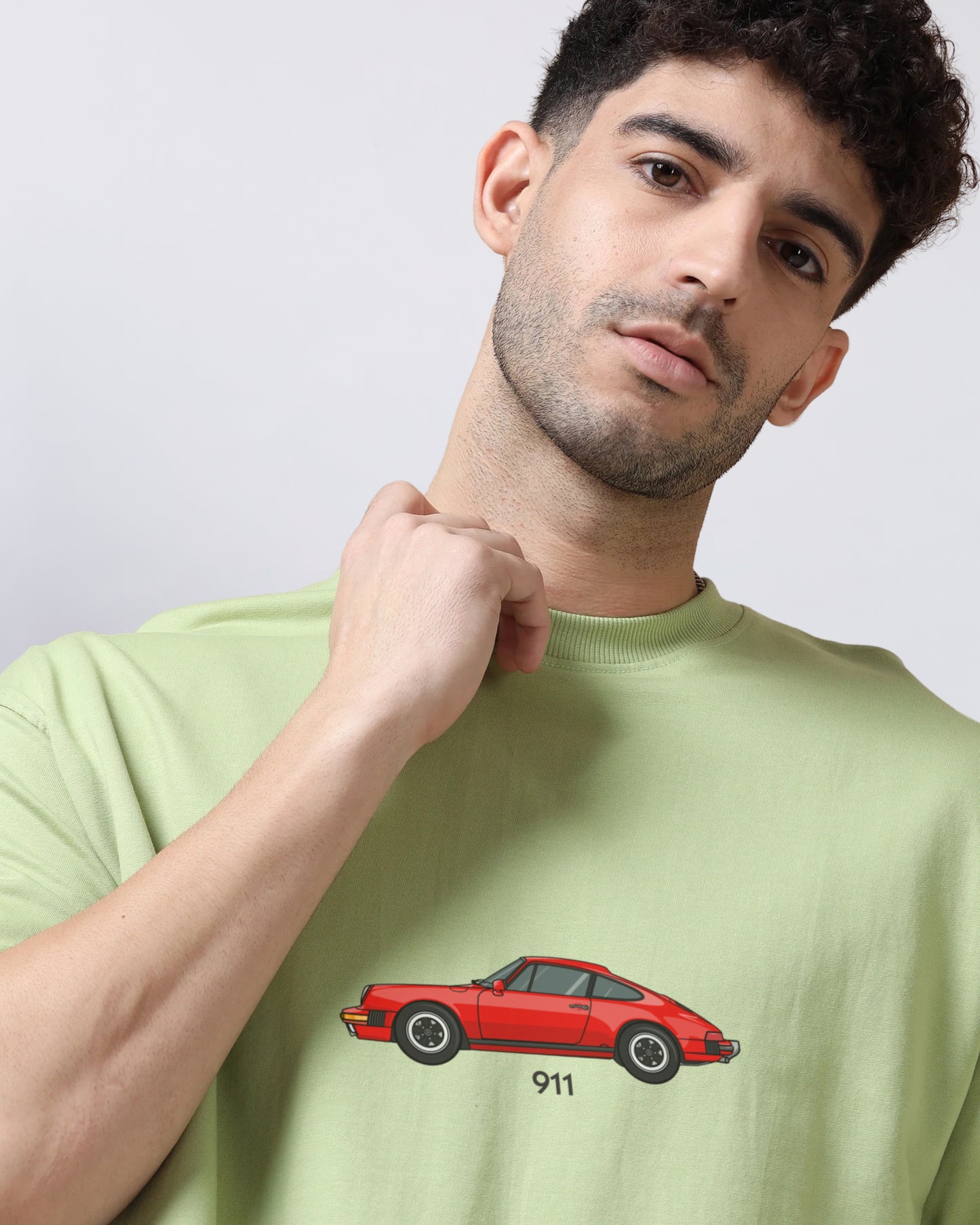 911